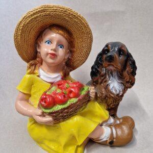 Ornament de gradina copil cu caine